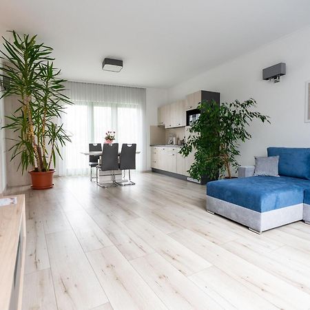 Jokai Apartman Dunafoldvar Ngoại thất bức ảnh