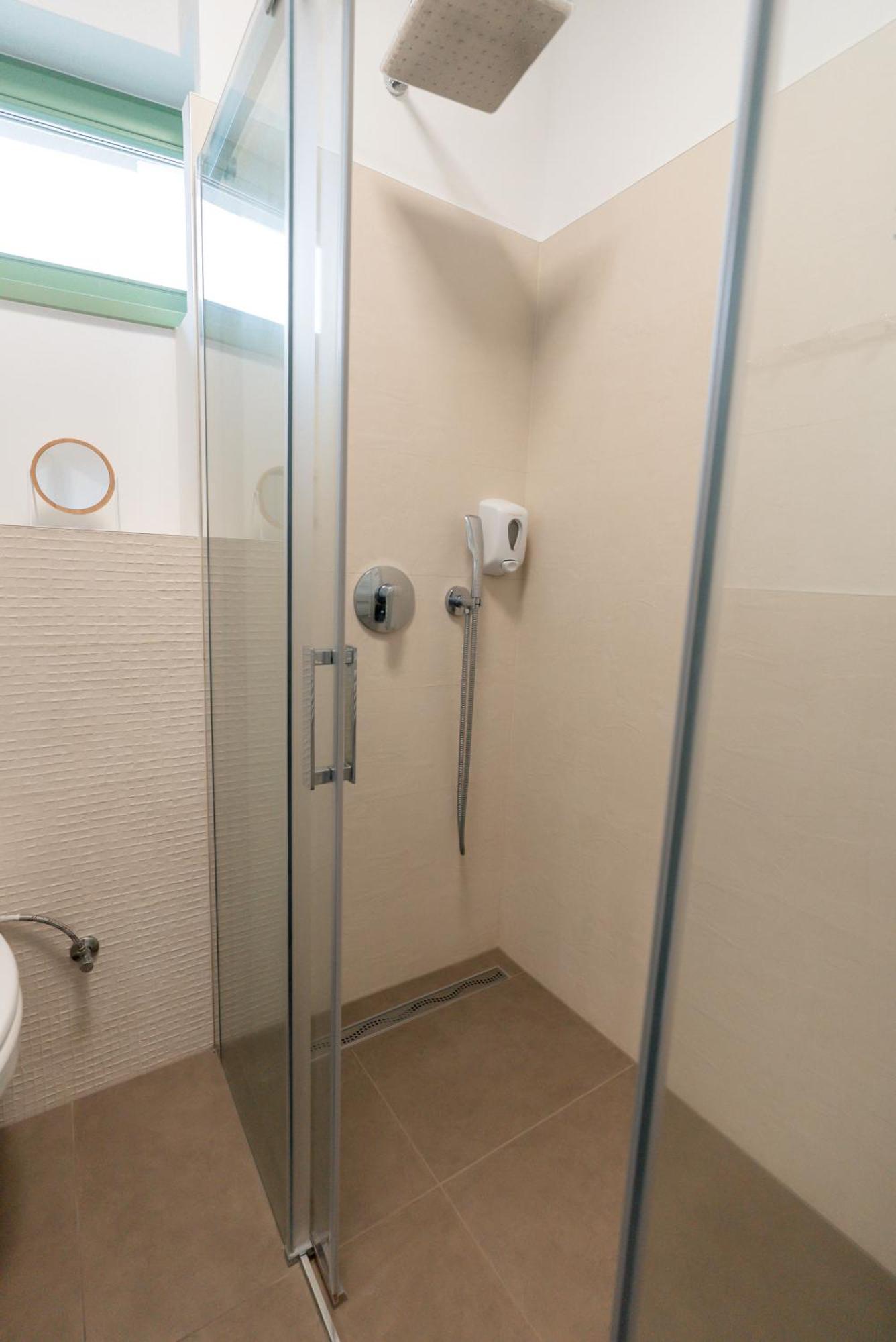 Jokai Apartman Dunafoldvar Ngoại thất bức ảnh